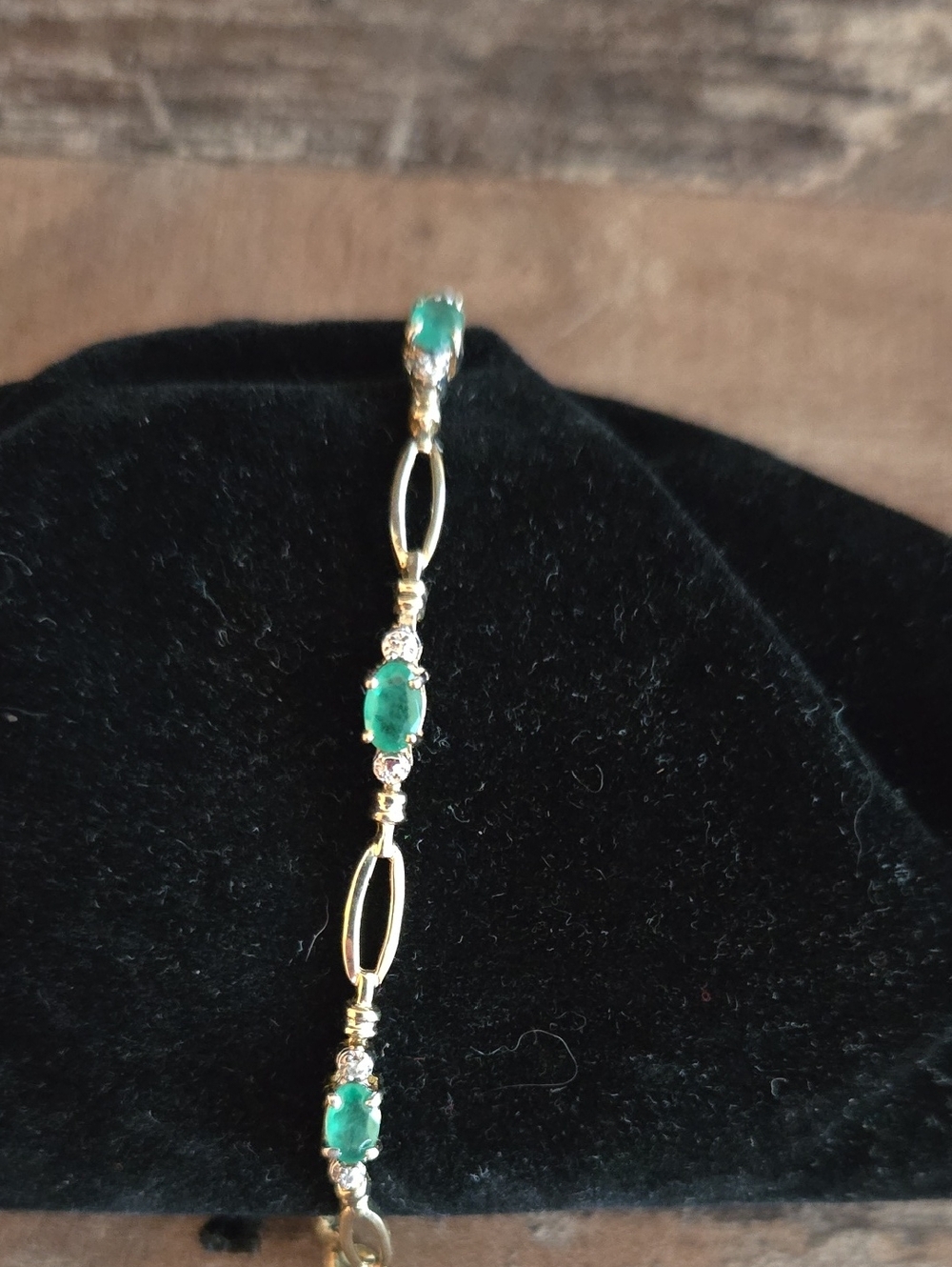 Yellow Gold & Emerald Bracelet